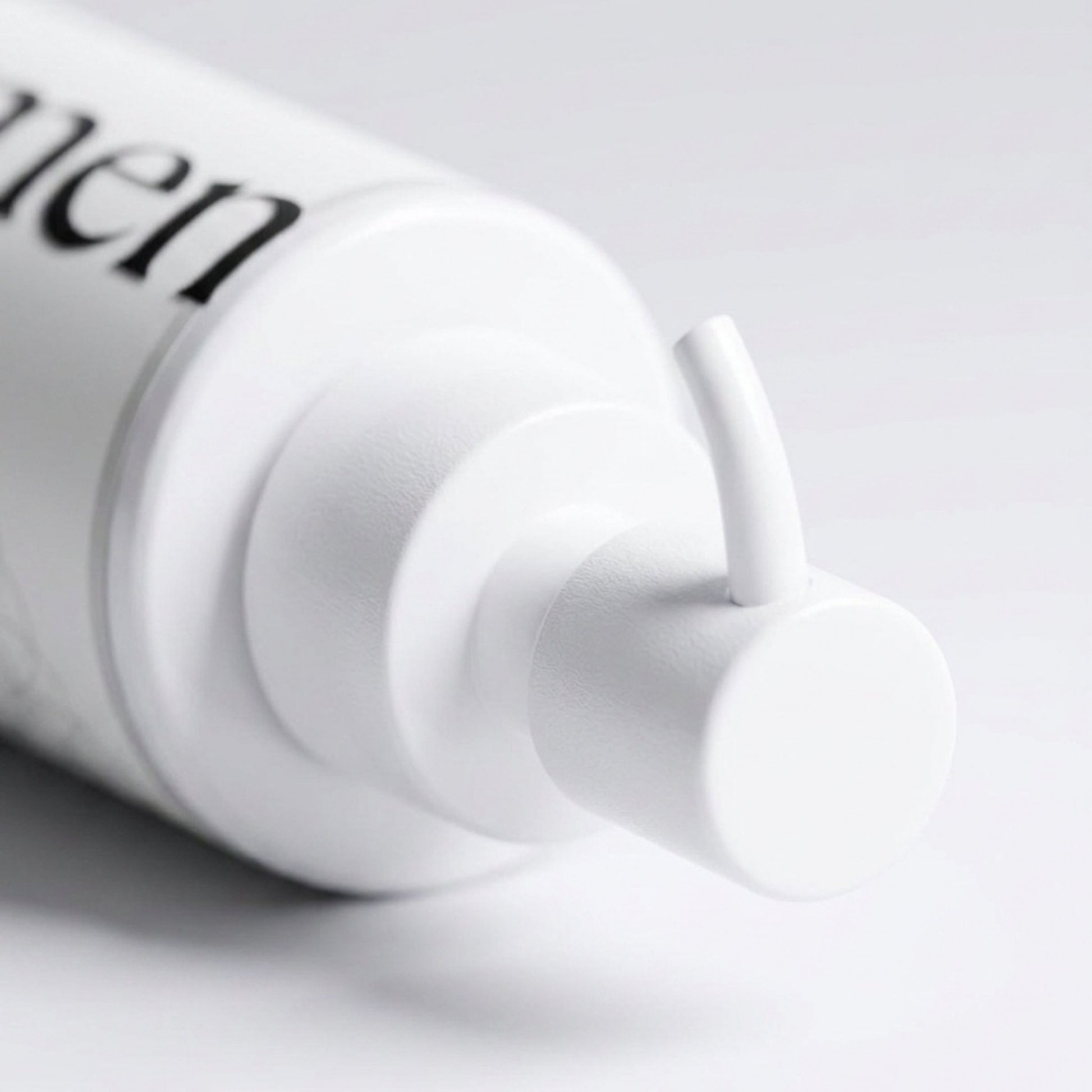 FOLUMEN blemish control face wash close up